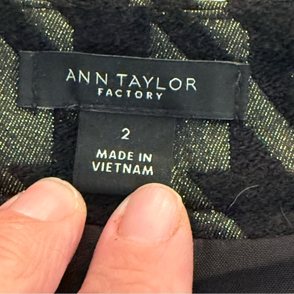 Ann Taylor Factory Black Gold Houndstooth A-Line Skirt Size 2, investment piece - Picture 7 of 11